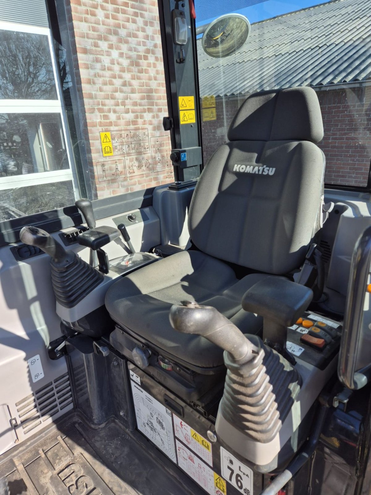 Kettenbagger of the type Komatsu PC26 mr, Gebrauchtmaschine in Lunteren (Picture 5)