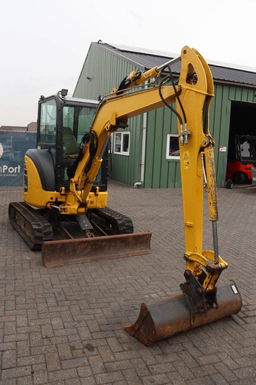 Kettenbagger za tip Komatsu PC35MR-5, Gebrauchtmaschine u Antwerpen (Slika 8)