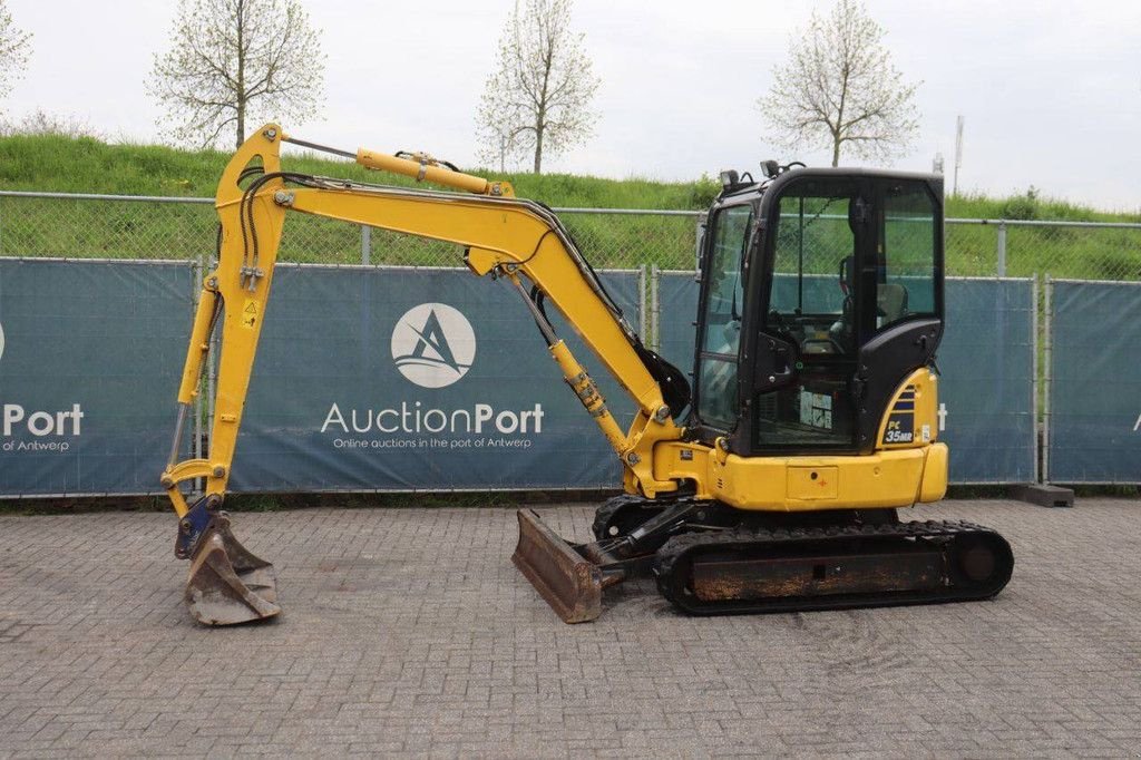 Kettenbagger типа Komatsu PC35MR, Gebrauchtmaschine в Antwerpen (Фотография 1)