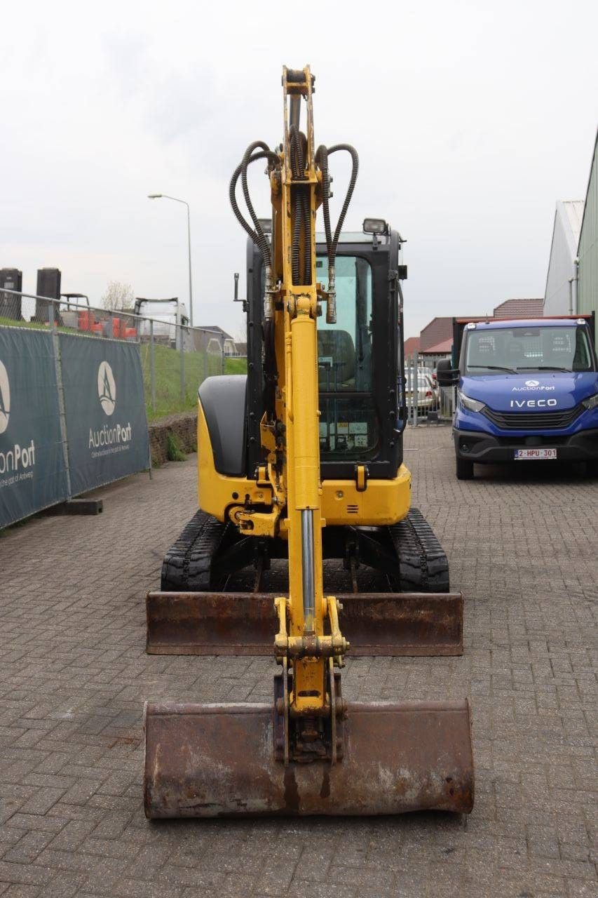 Kettenbagger типа Komatsu PC35MR, Gebrauchtmaschine в Antwerpen (Фотография 9)