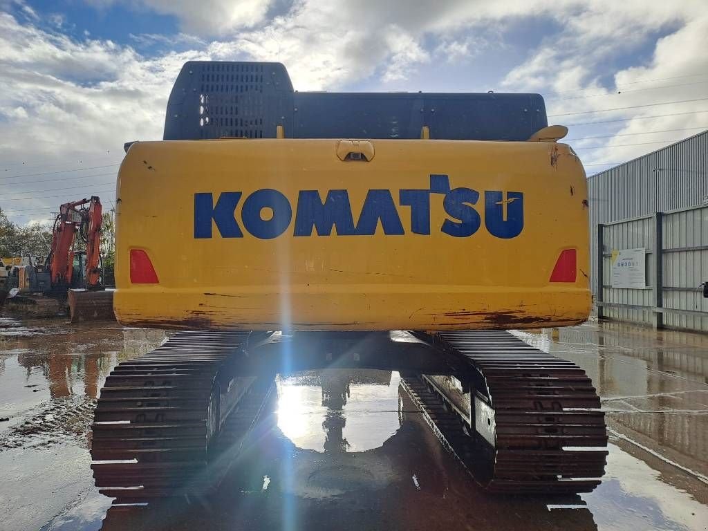 Kettenbagger типа Komatsu PC490LC-11, Gebrauchtmaschine в Stabroek (Фотография 3)