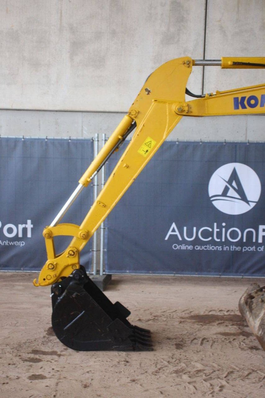 Kettenbagger typu Komatsu PC56-7, Gebrauchtmaschine v Antwerpen (Obrázek 11)