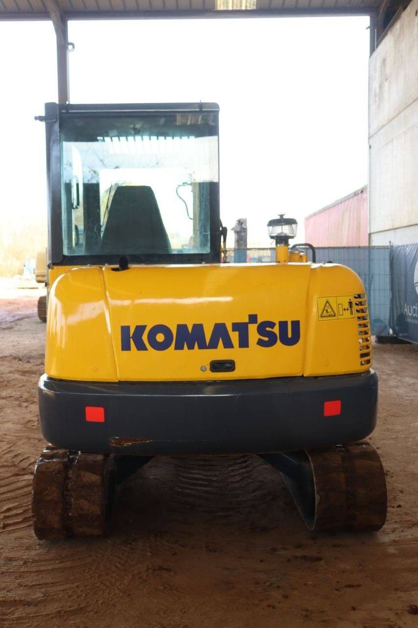 Kettenbagger du type Komatsu PC56-7, Gebrauchtmaschine en Antwerpen (Photo 5)