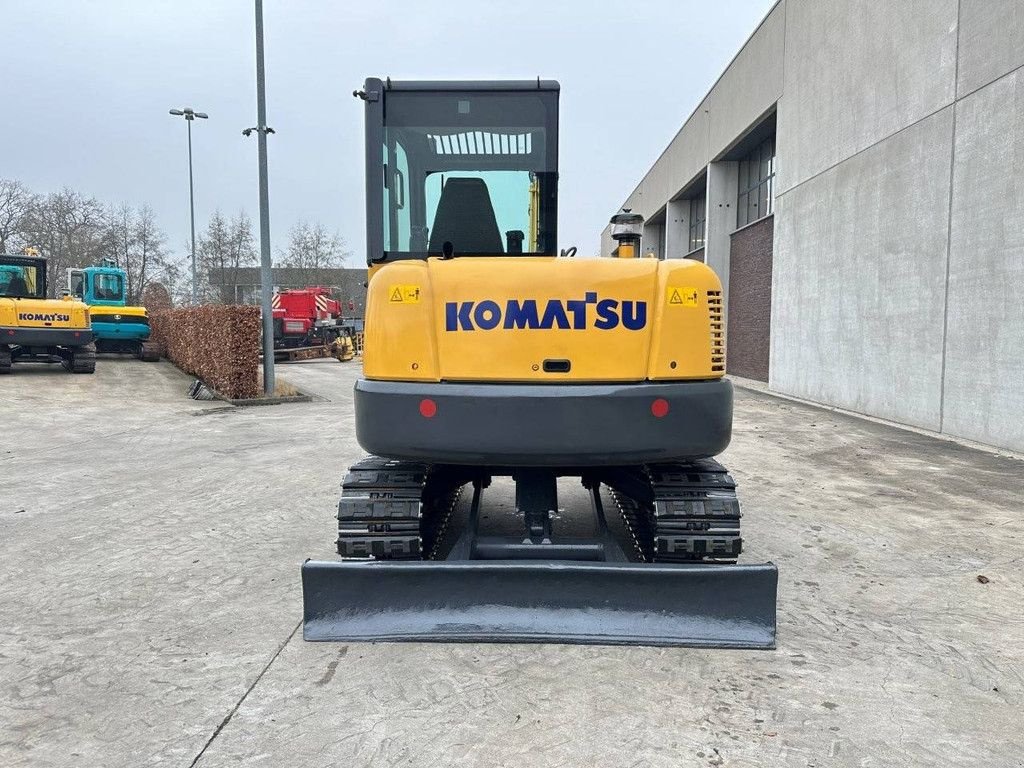 Kettenbagger от тип Komatsu PC56-7, Gebrauchtmaschine в Antwerpen (Снимка 5)