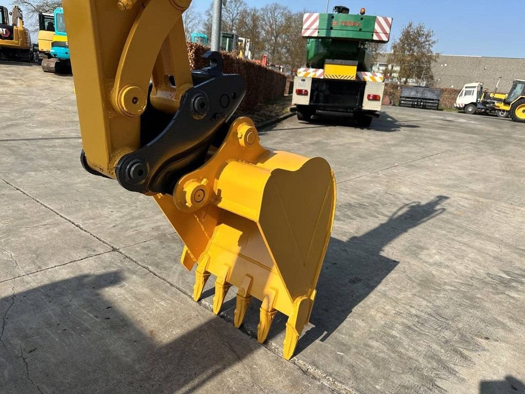 Kettenbagger del tipo Komatsu PC56-7, Gebrauchtmaschine In Antwerpen (Immagine 11)