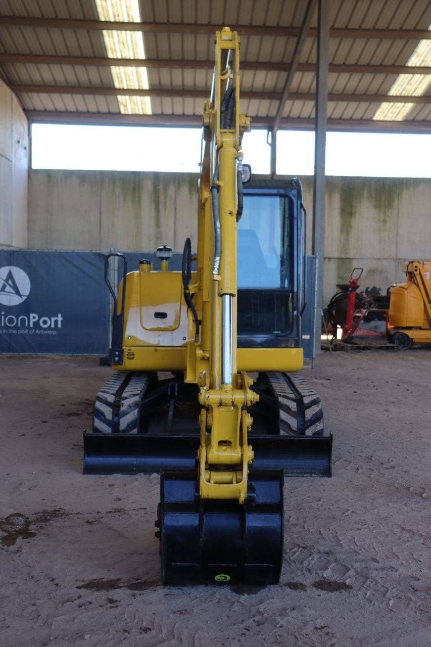 Kettenbagger typu Komatsu PC56-7, Gebrauchtmaschine v Antwerpen (Obrázek 9)