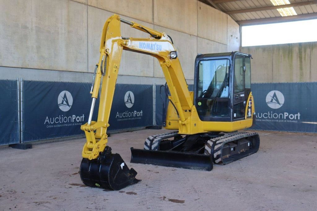 Kettenbagger typu Komatsu PC56-7, Gebrauchtmaschine v Antwerpen (Obrázek 10)