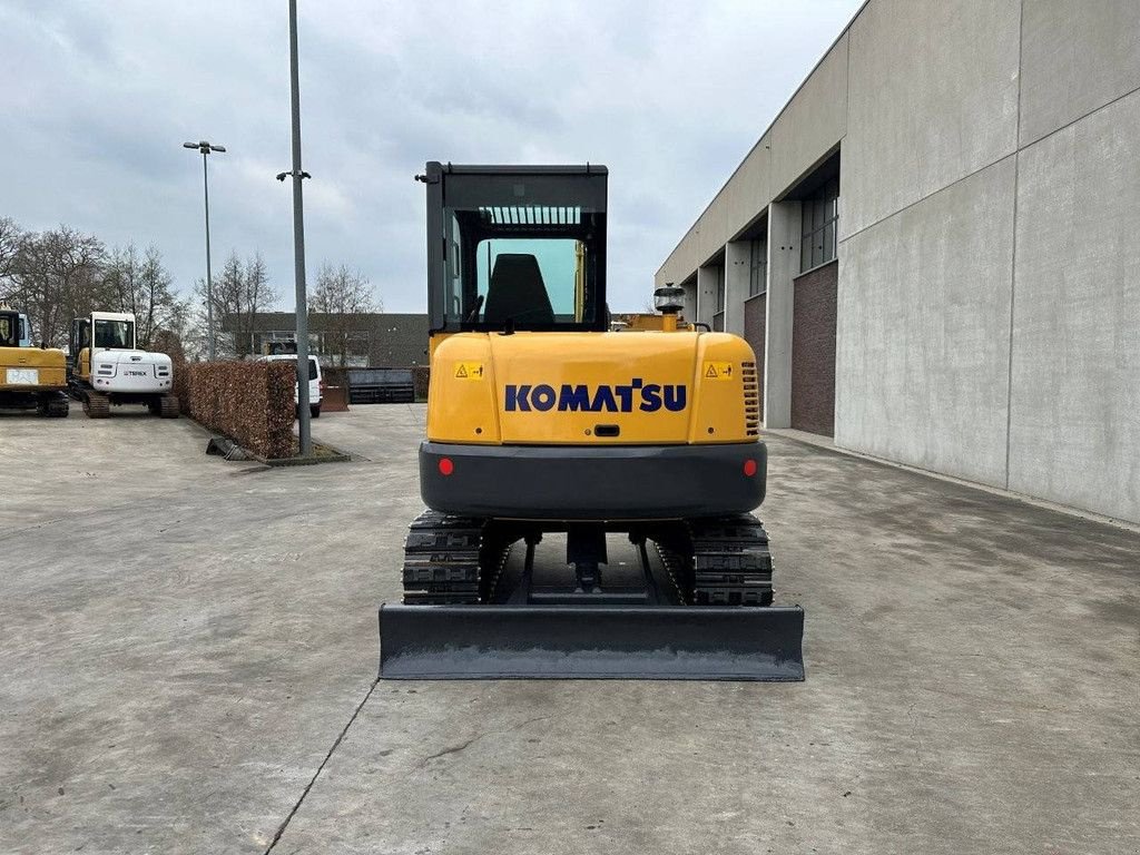 Kettenbagger za tip Komatsu PC56-7, Gebrauchtmaschine u Antwerpen (Slika 5)