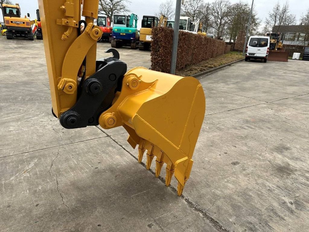 Kettenbagger za tip Komatsu PC56-7, Gebrauchtmaschine u Antwerpen (Slika 11)