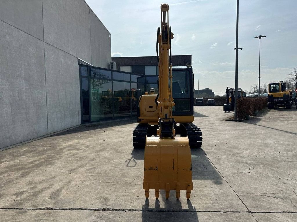 Kettenbagger typu Komatsu PC56-7, Gebrauchtmaschine w Antwerpen (Zdjęcie 2)