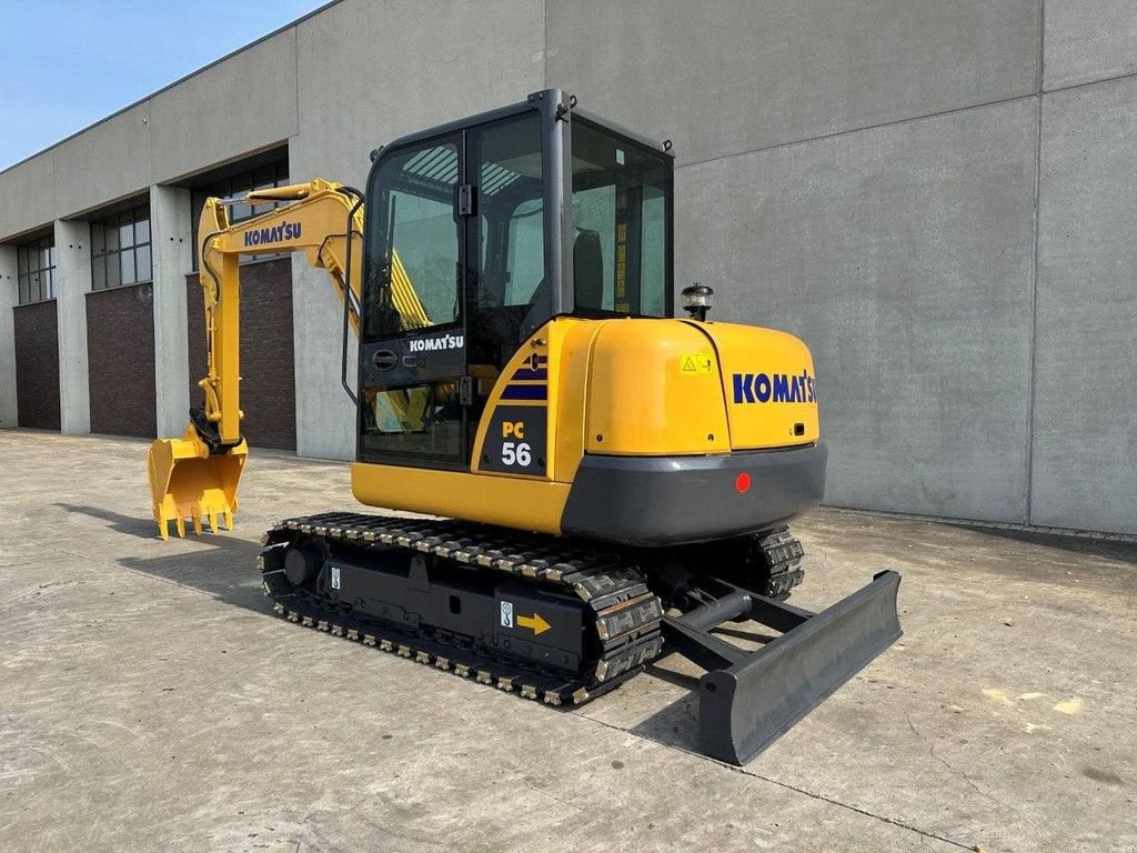 Kettenbagger typu Komatsu PC56-7, Gebrauchtmaschine w Antwerpen (Zdjęcie 5)