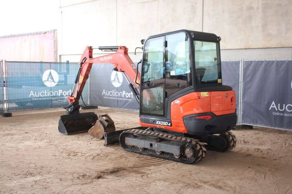 Kettenbagger typu Kubota KX030-4, Gebrauchtmaschine w Antwerpen (Zdjęcie 3)