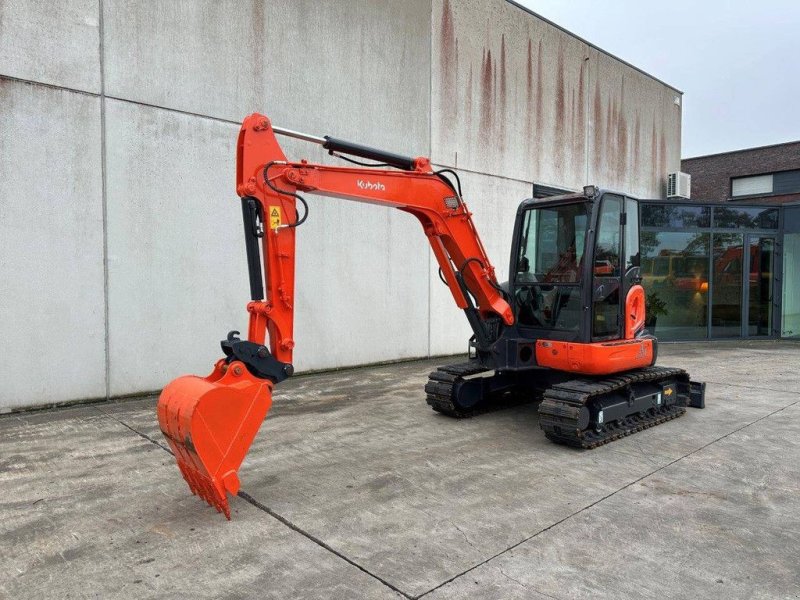 Kubota KX155-5, Gebrauchtmaschine, Baujahr: 2014 (Bild 1) Kettenbagger des Typs Kubota KX155-5, Gebrauchtmaschine in Antwerpen (Bild 1)