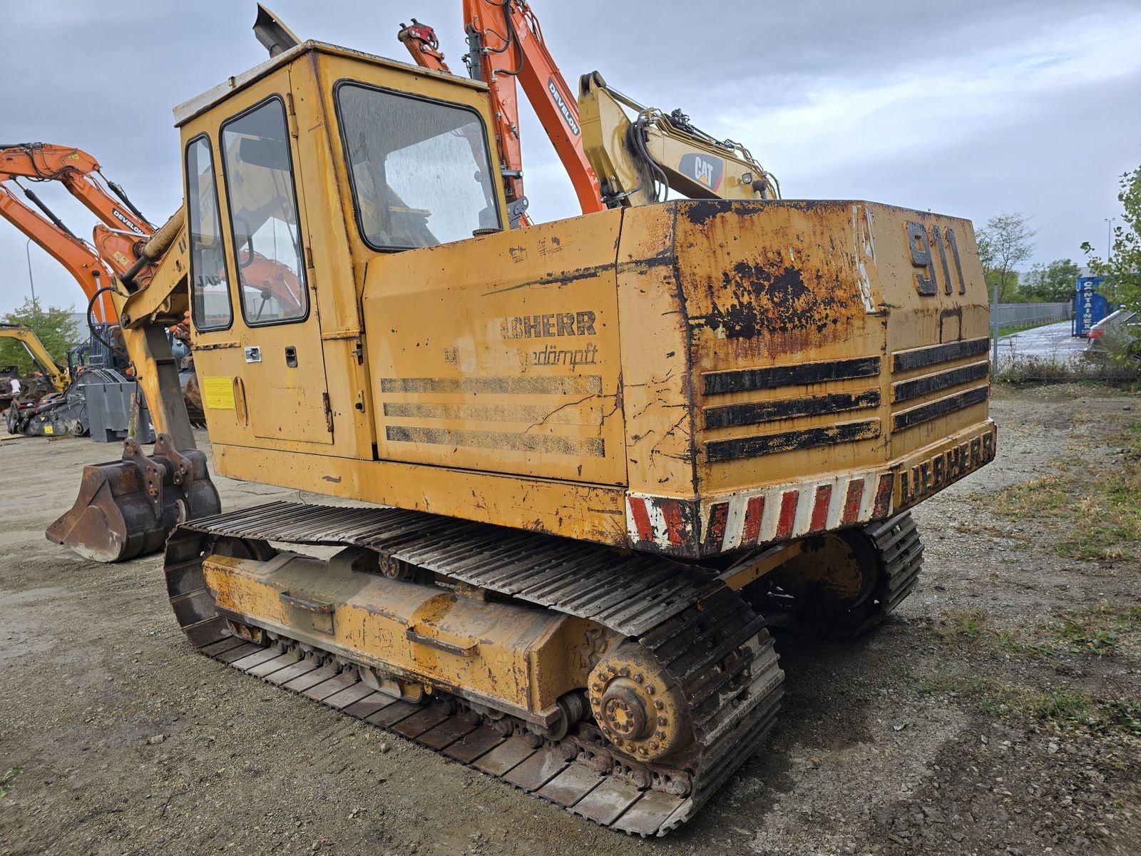 Kettenbagger typu Liebherr R911C, Gebrauchtmaschine v Gabersdorf (Obrázek 4)
