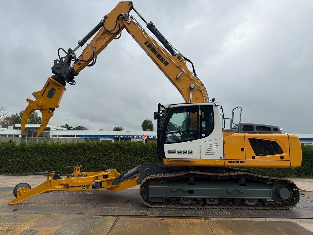 Kettenbagger of the type Liebherr R922 LC car dismantler, Gebrauchtmaschine in Wommels (Picture 2)