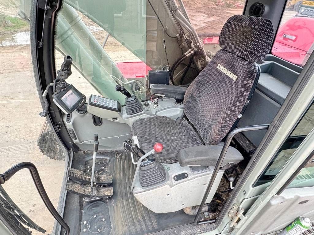 Kettenbagger van het type Liebherr R926WLC - Dutch Machine / Camera / Quick Coupler, Gebrauchtmaschine in Veldhoven (Foto 7)