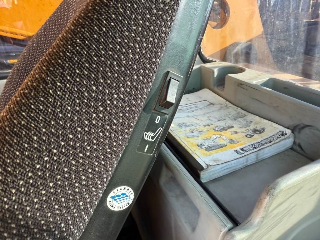 Kettenbagger of the type Liebherr R944C UHD - 23 m Demolition / Hydr UC / OilQuick, Gebrauchtmaschine in Veldhoven (Picture 10)