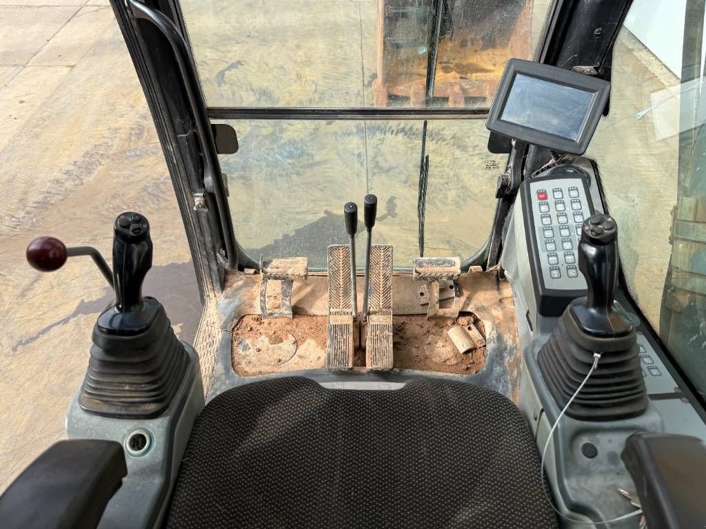 Kettenbagger typu Liebherr R946LC - Automatic Greasing / Rear + Side Camera, Gebrauchtmaschine w Veldhoven (Zdjęcie 10)