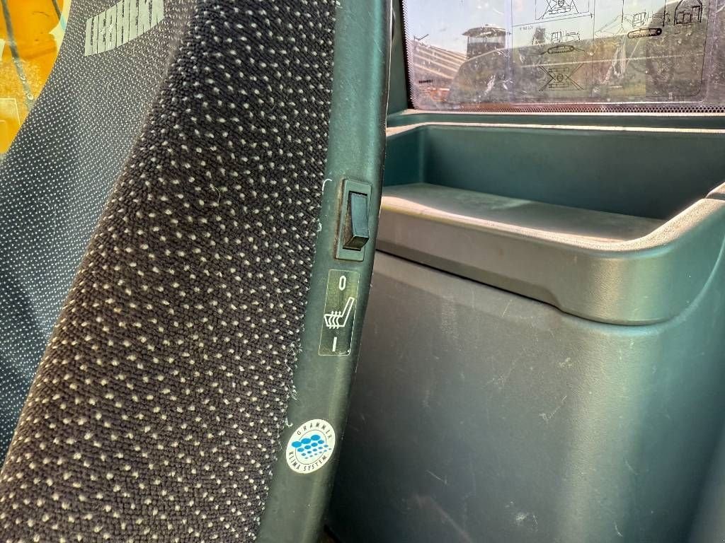 Kettenbagger типа Liebherr R946LC SHD - 15 Meter Long Reach / Dutch Machine, Gebrauchtmaschine в Veldhoven (Фотография 9)