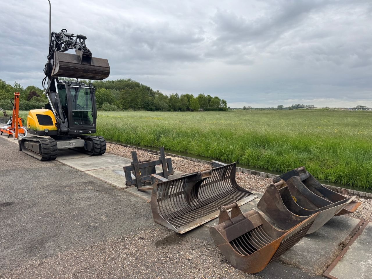 Kettenbagger a típus Mecalac 8MCR, Gebrauchtmaschine ekkor: Hardinxveld-Giessendam (Kép 7)
