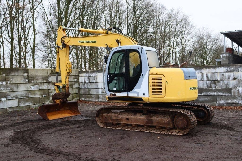 Kettenbagger of the type New Holland E115SR, Gebrauchtmaschine in Antwerpen (Picture 4)