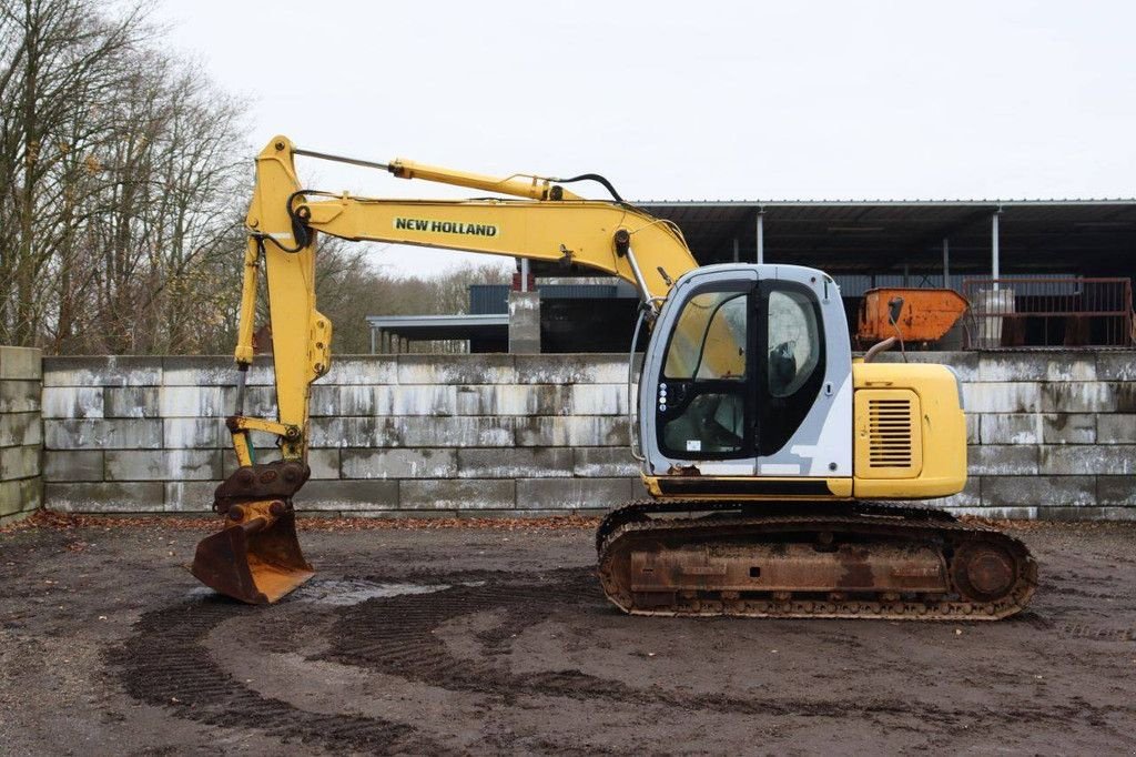 Kettenbagger of the type New Holland E115SR, Gebrauchtmaschine in Antwerpen (Picture 2)