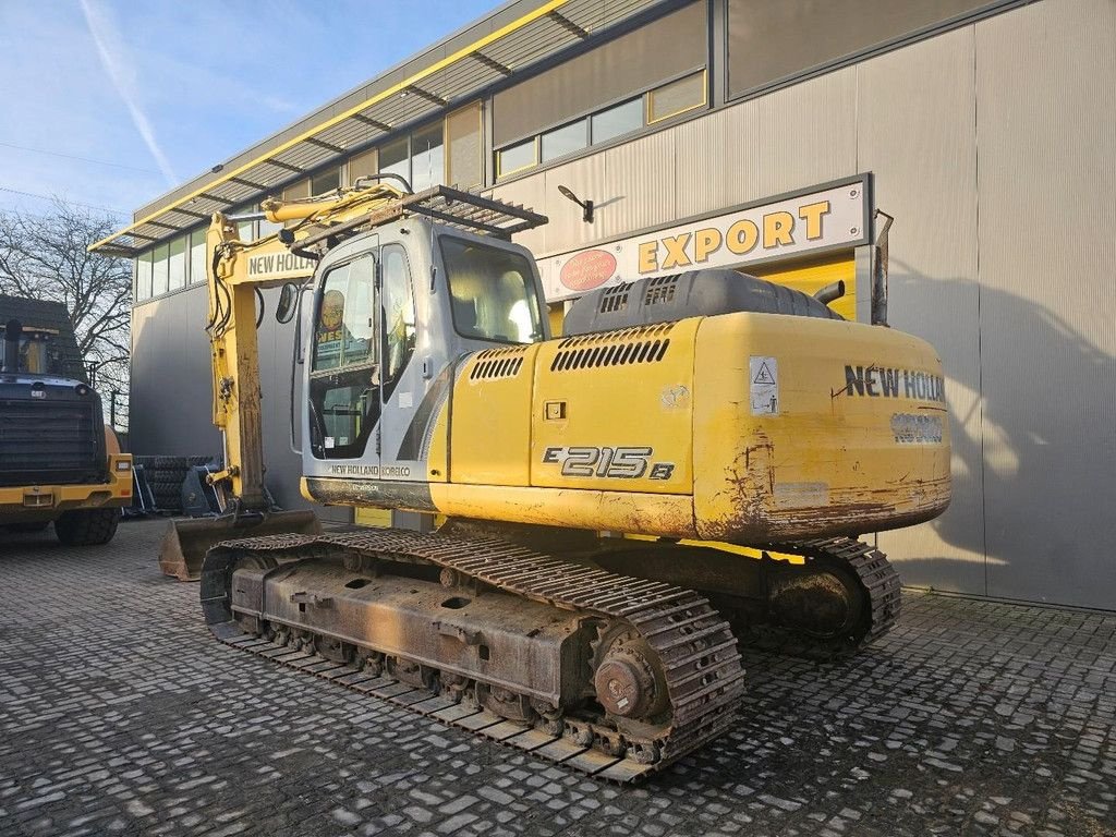 Kettenbagger del tipo New Holland E215B, Gebrauchtmaschine en Krabbendijke (Imagen 3)