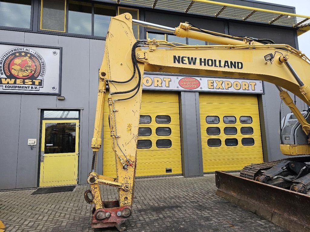 Kettenbagger от тип New Holland E235BSR-2, Gebrauchtmaschine в Krabbendijke (Снимка 10)
