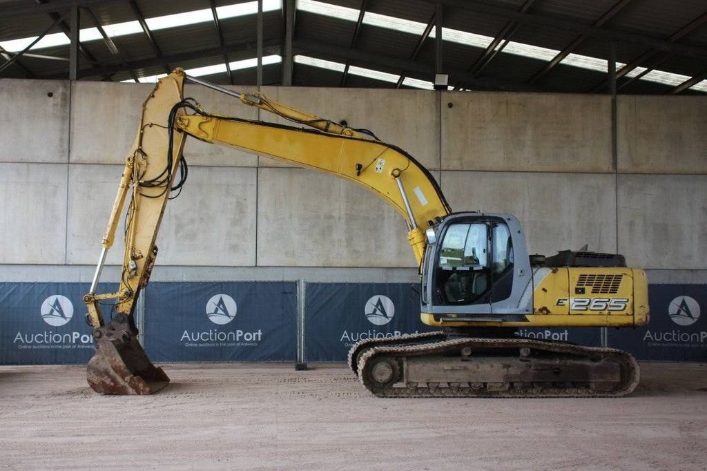 Kettenbagger του τύπου New Holland E265, Gebrauchtmaschine σε Antwerpen (Φωτογραφία 1)