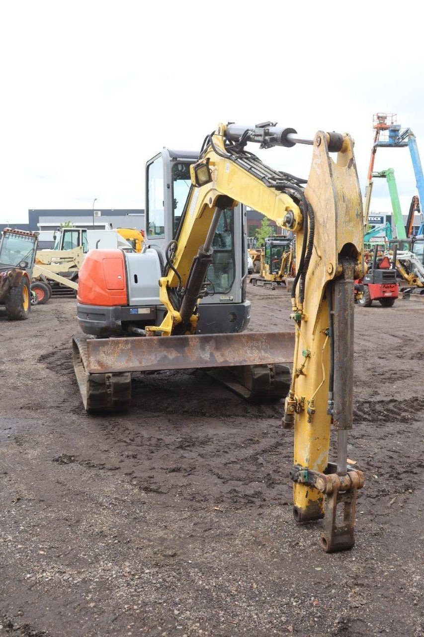 Kettenbagger типа New Holland E50B SR, Gebrauchtmaschine в Antwerpen (Фотография 8)