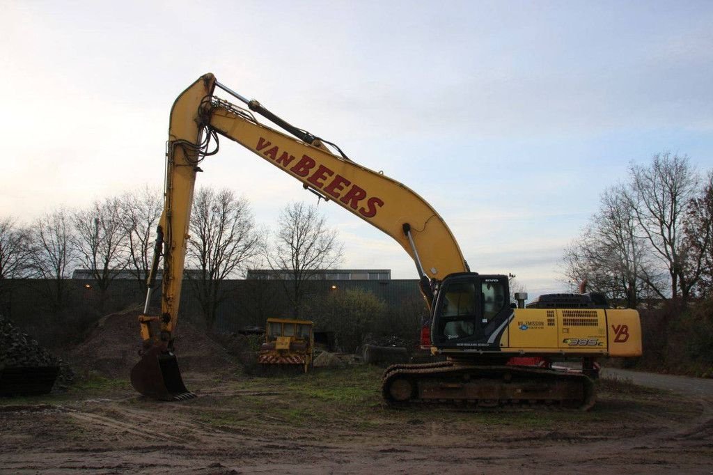 Kettenbagger van het type New Holland Kobelco E 385C, Gebrauchtmaschine in Antwerpen (Foto 2)