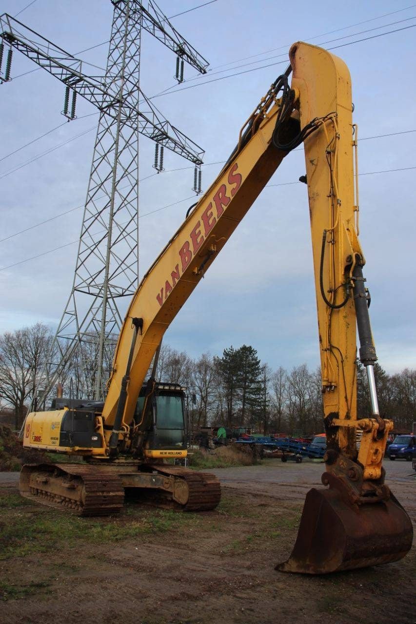 Kettenbagger van het type New Holland Kobelco E 385C, Gebrauchtmaschine in Antwerpen (Foto 7)