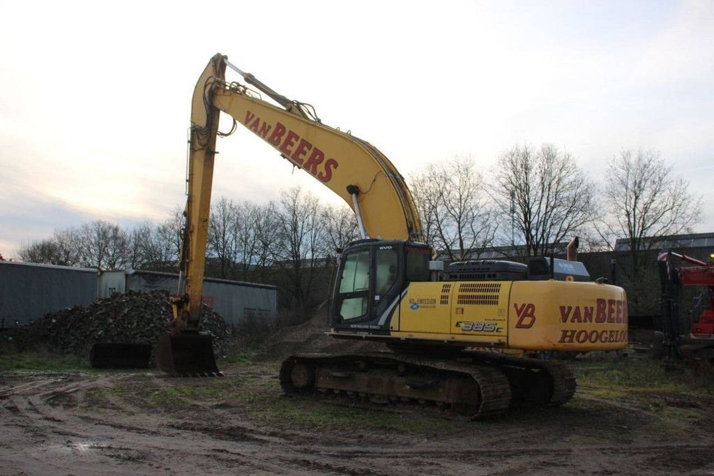 Kettenbagger van het type New Holland Kobelco E 385C, Gebrauchtmaschine in Antwerpen (Foto 3)