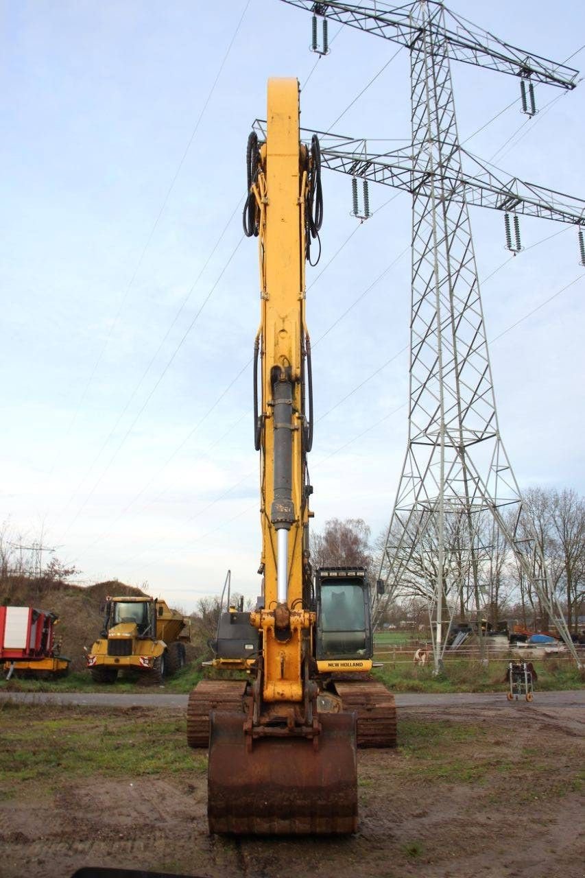 Kettenbagger van het type New Holland Kobelco E 385C, Gebrauchtmaschine in Antwerpen (Foto 8)