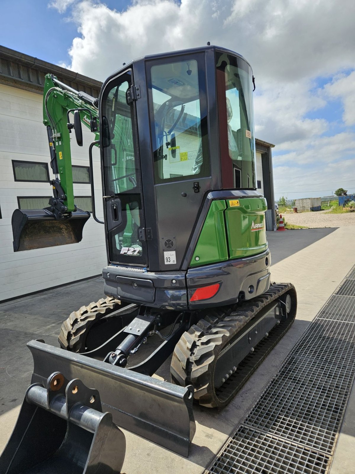 Kettenbagger του τύπου Sonstige Aameck F27, Neumaschine σε stolwijk (Φωτογραφία 3)