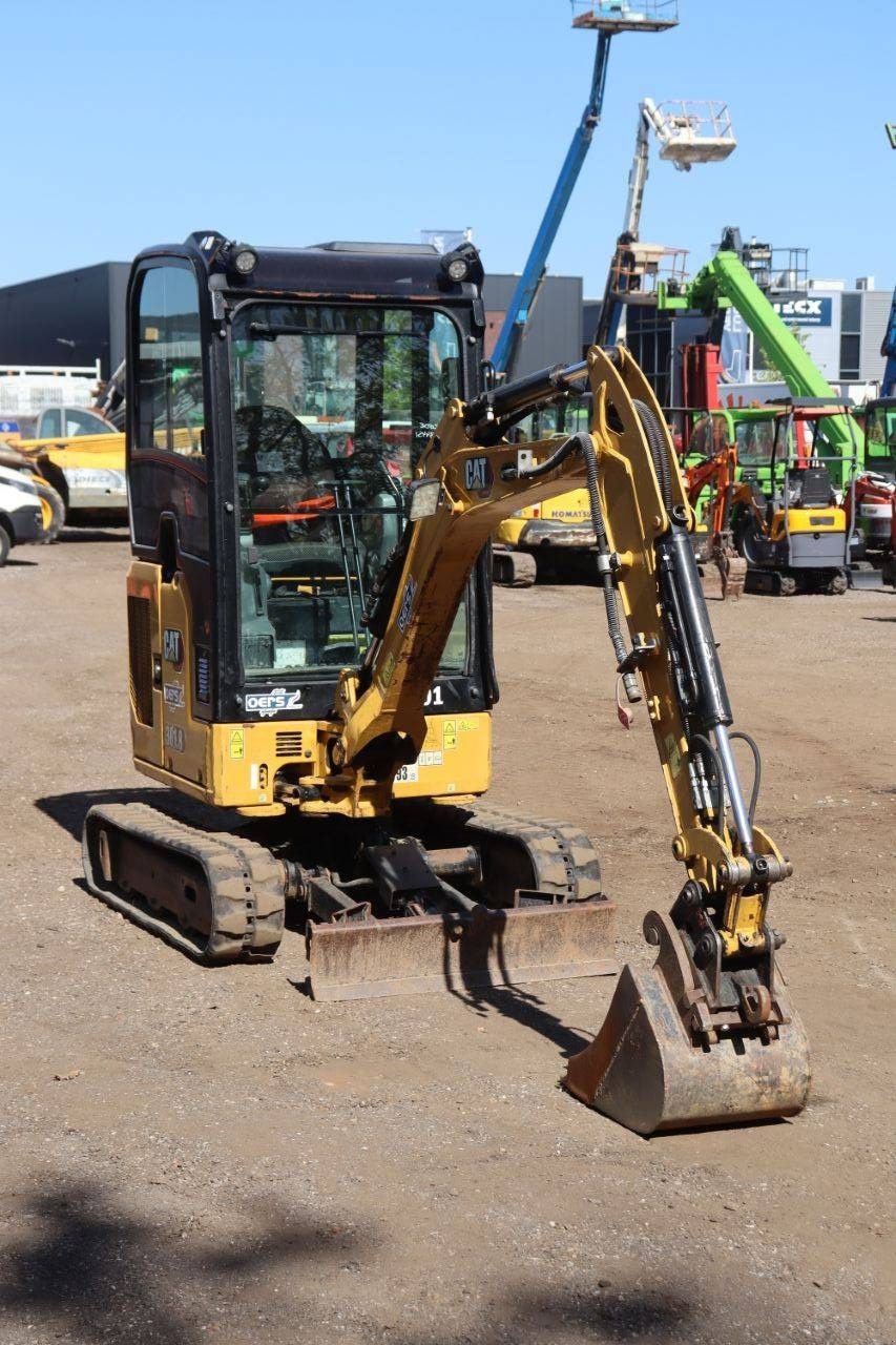 Kettenbagger от тип Sonstige Cat 301.8, Gebrauchtmaschine в Antwerpen (Снимка 8)