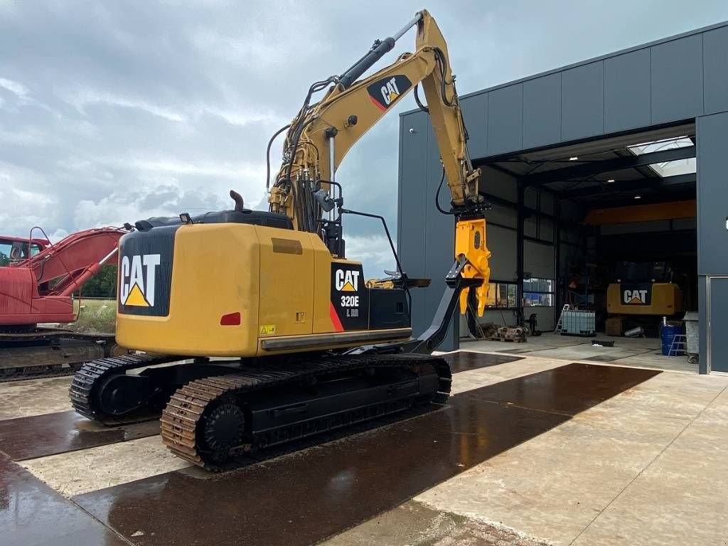 Kettenbagger of the type Sonstige Cat 320 EL LR CAR DISMANTLER, Gebrauchtmaschine in Wommels (Picture 4)