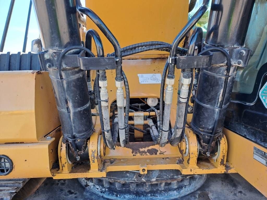 Kettenbagger типа Sonstige Cat 330NG, Gebrauchtmaschine в Stabroek (Фотография 11)