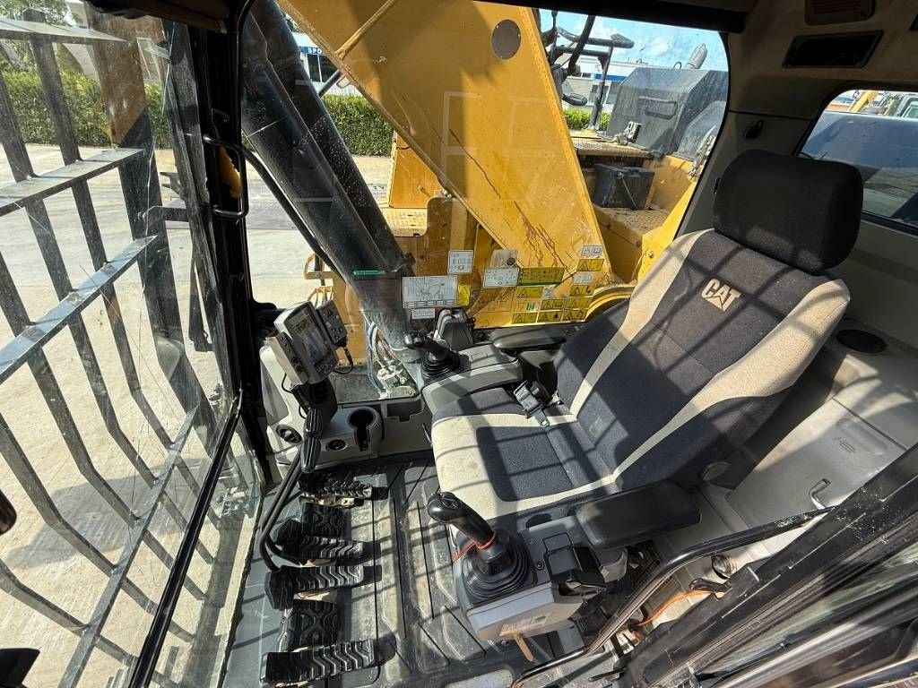 Kettenbagger типа Sonstige Cat 335 F L CR, Gebrauchtmaschine в Wommels (Фотография 7)