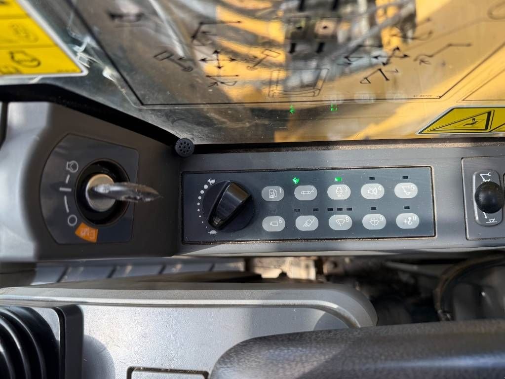 Kettenbagger типа Sonstige Cat 335 F L CR, Gebrauchtmaschine в Wommels (Фотография 11)