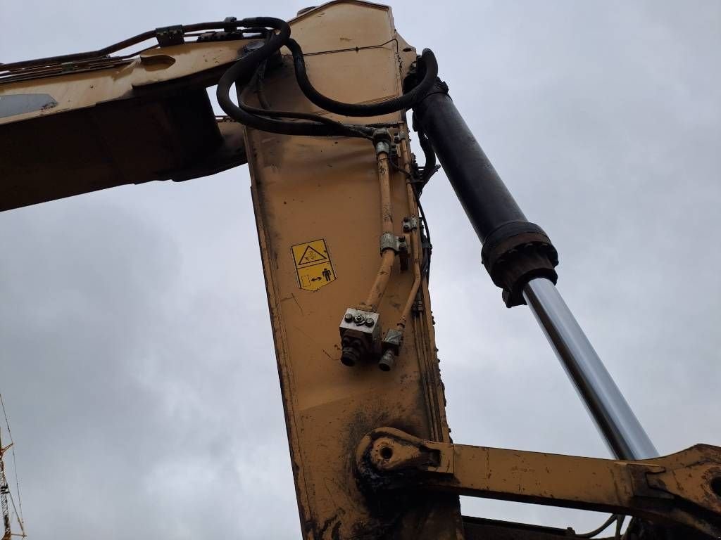 Kettenbagger des Typs Sonstige Cat 374FL, Gebrauchtmaschine in Stabroek (Bild 10)