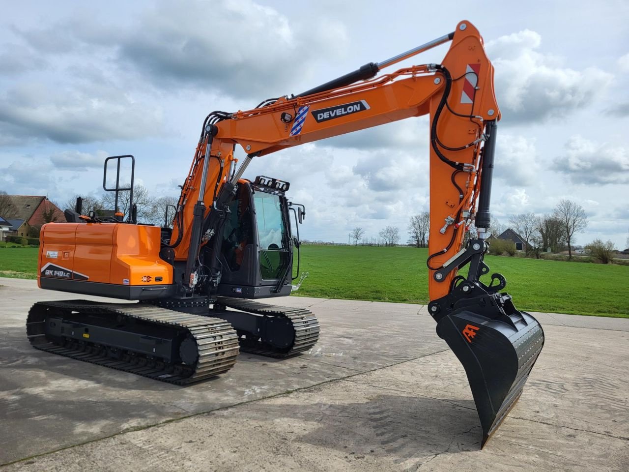 Kettenbagger типа Sonstige Develon DX140LC-7, Neumaschine в Arum (Фотография 4)