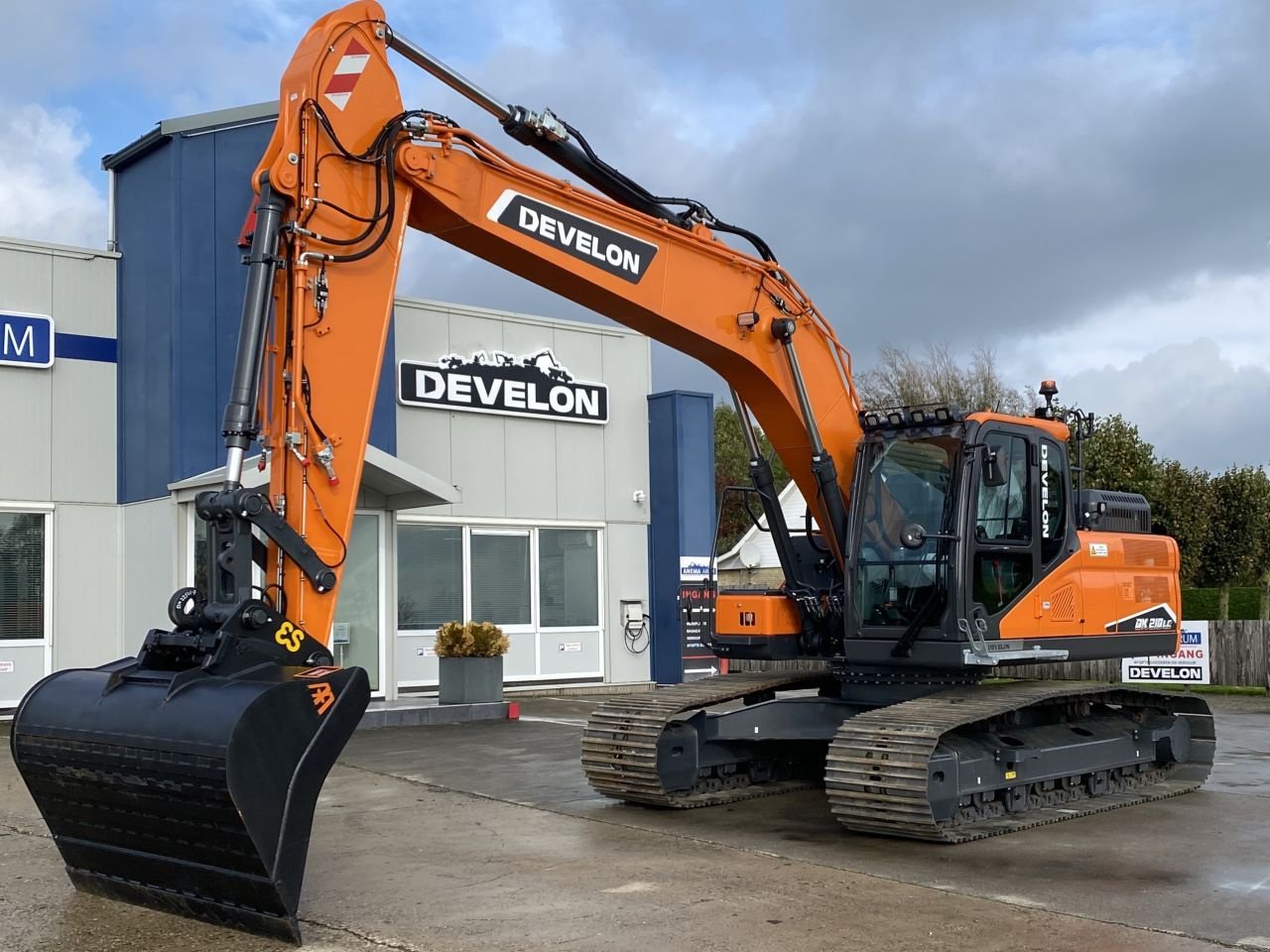 Kettenbagger vrste Sonstige Develon DX210LC-7, Neumaschine v Arum (Slika 1)