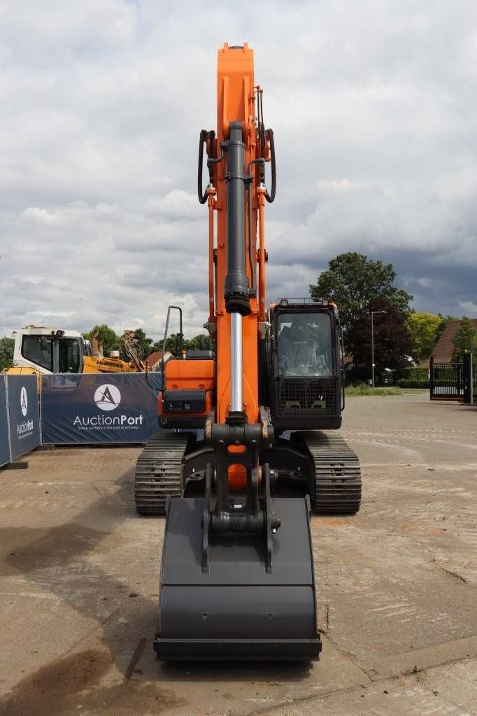 Kettenbagger typu Sonstige DX225LC-7M, Neumaschine w Antwerpen (Zdjęcie 10)