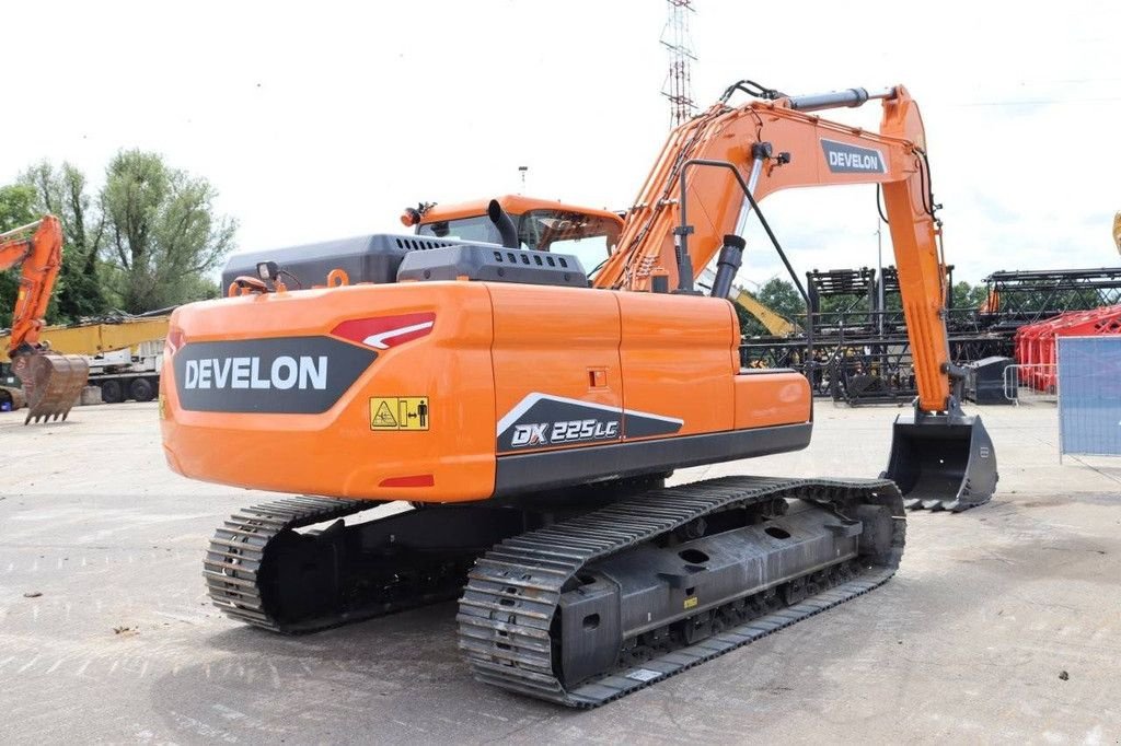 Kettenbagger typu Sonstige DX225LC-7M, Neumaschine w Antwerpen (Zdjęcie 8)