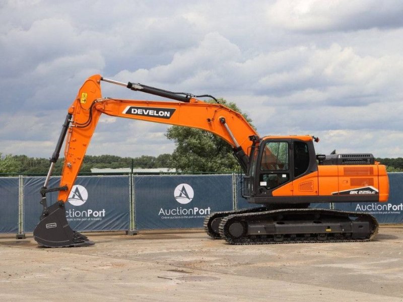 Kettenbagger des Typs Sonstige DX225LC-7M, Neumaschine in Antwerpen (Bild 1)