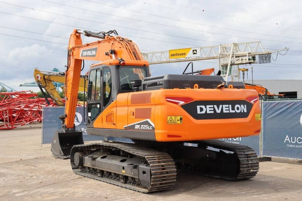 Kettenbagger typu Sonstige DX225LC-7M, Neumaschine w Antwerpen (Zdjęcie 5)