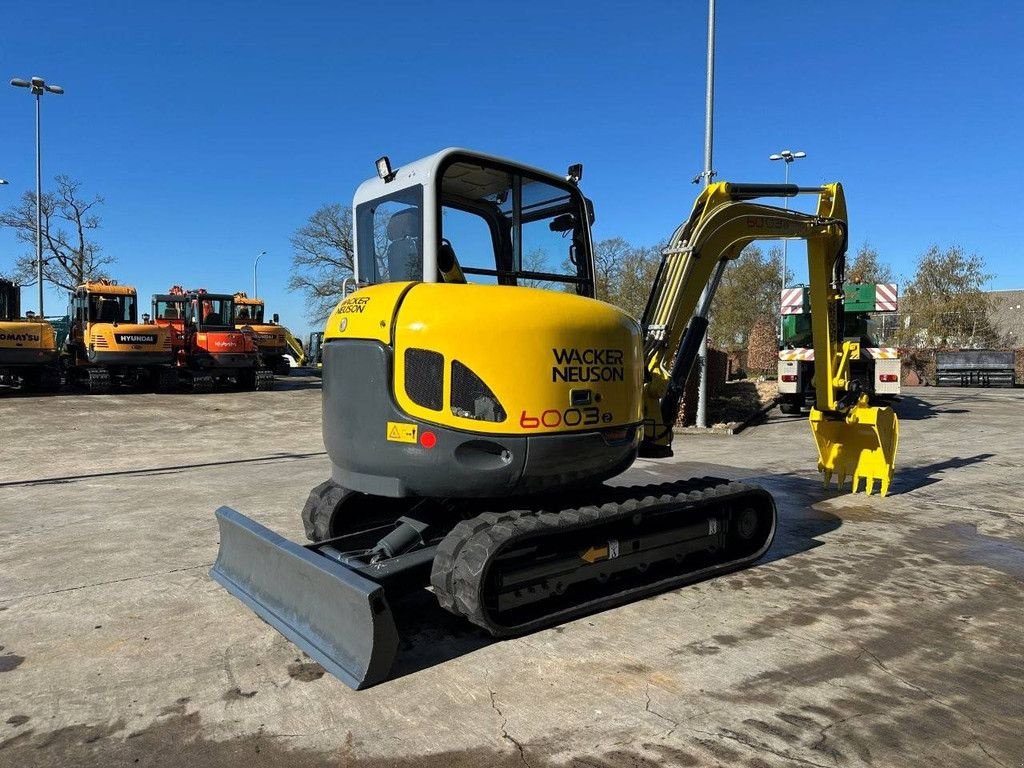 Kettenbagger du type Sonstige Neuson 6003, Gebrauchtmaschine en Antwerpen (Photo 4)
