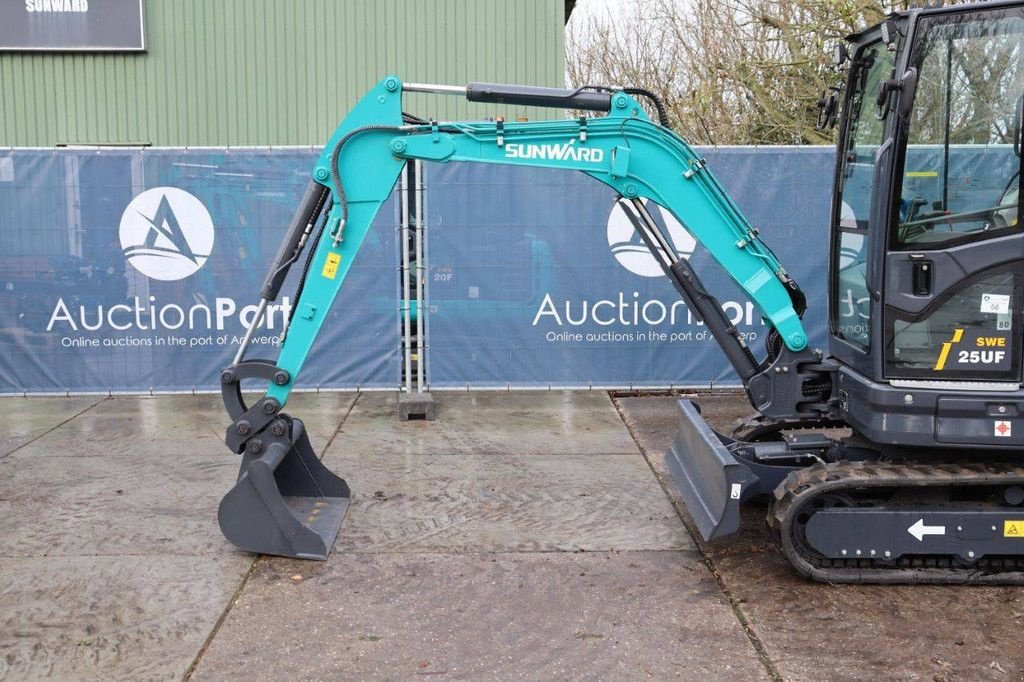 Kettenbagger типа Sunward SWE 25UF, Gebrauchtmaschine в Antwerpen (Фотография 11)