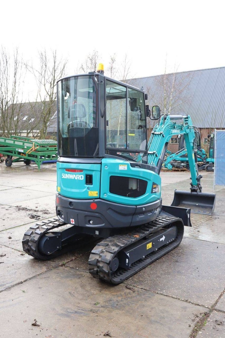 Kettenbagger типа Sunward SWE 25UF, Gebrauchtmaschine в Antwerpen (Фотография 7)